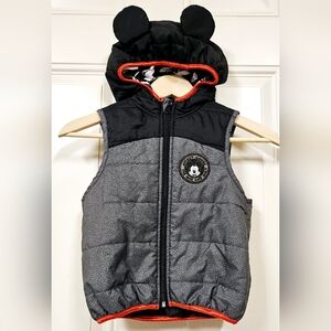 Disney Boys Mickey Mouse Puffer Vest Gray Black Hood Ears Zip Up size 5T